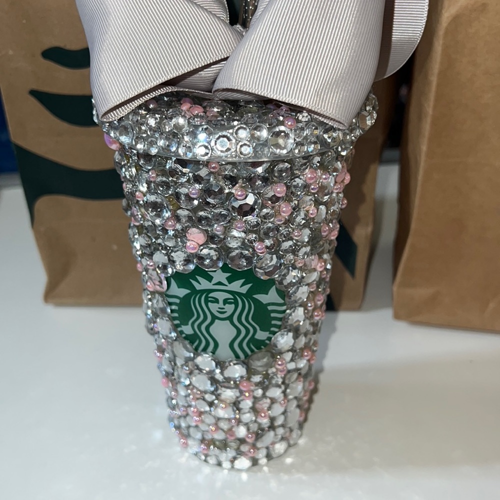 ✨Blingy✨ Starbucks cups!! Costume cups made by me! Silver with pink pearls